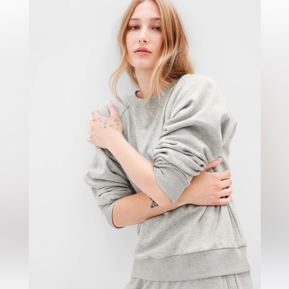 GAP Sweaters - Grey sweatshirt, GAP, NWT, size small